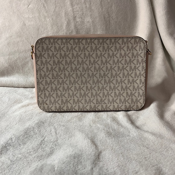 Michael Kors Ginny Crossbody - Picture 2 of 5